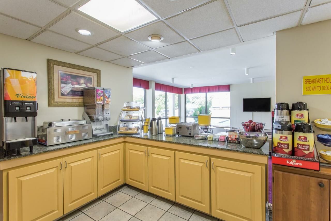 1450 North Military Highway, Norfolk, VA 23502, United States of America. hotel inNorfolk
